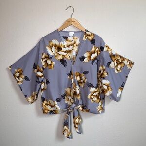 BY‎ TOGETHER Collection Women Large Lavender Floral Tie Front Dolman Blouse Boho